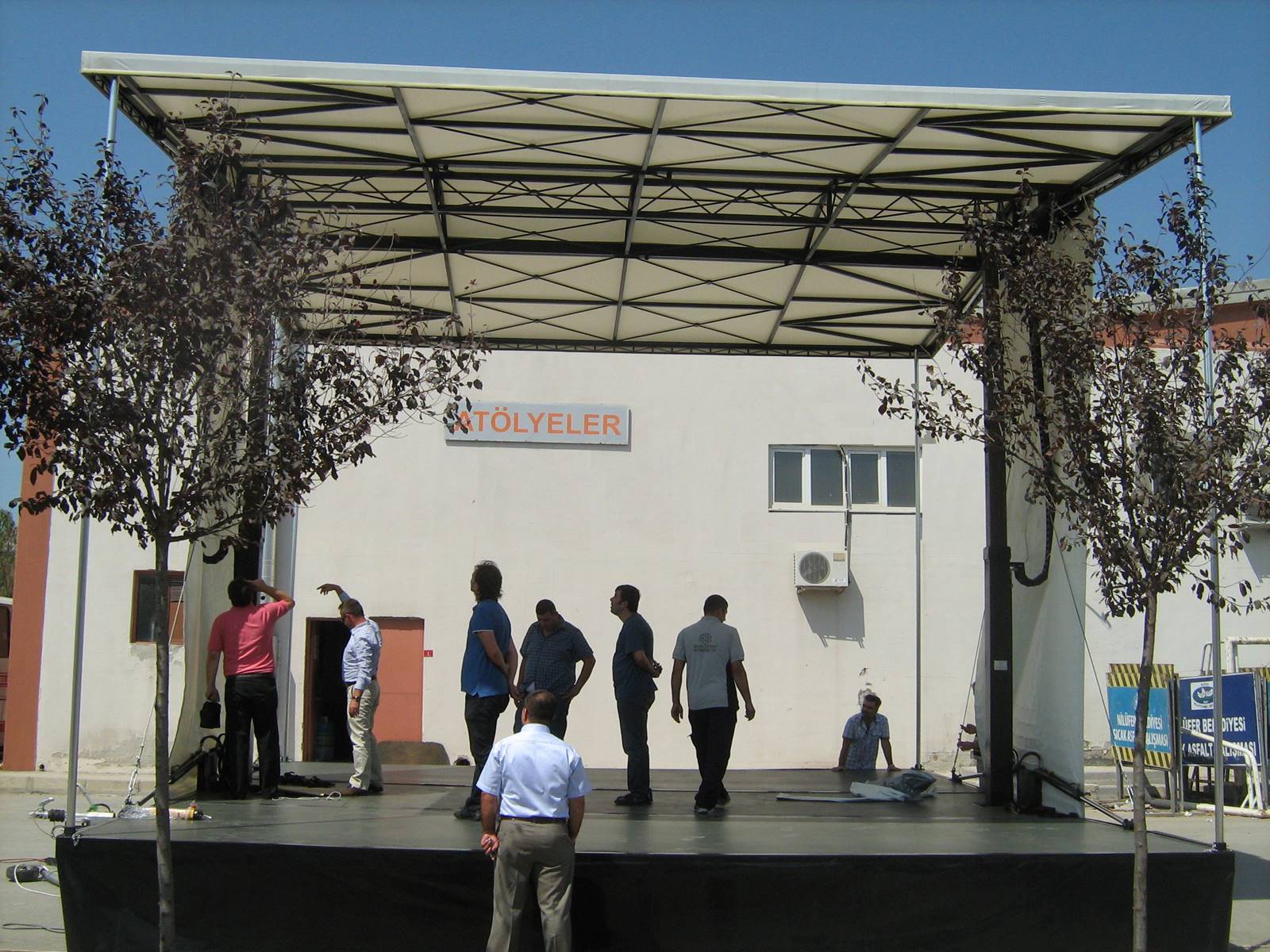 Mobile Stage