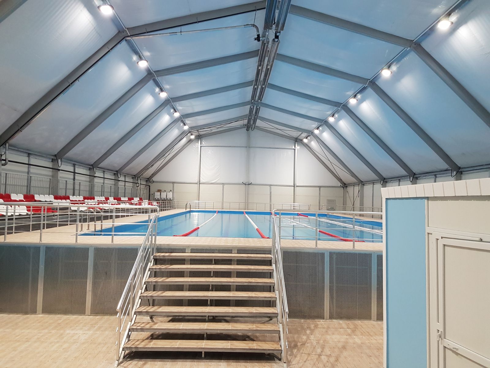 Erzurum Büyükşehir Belediyesi Yarı Olimpik Yüzme Havuzu