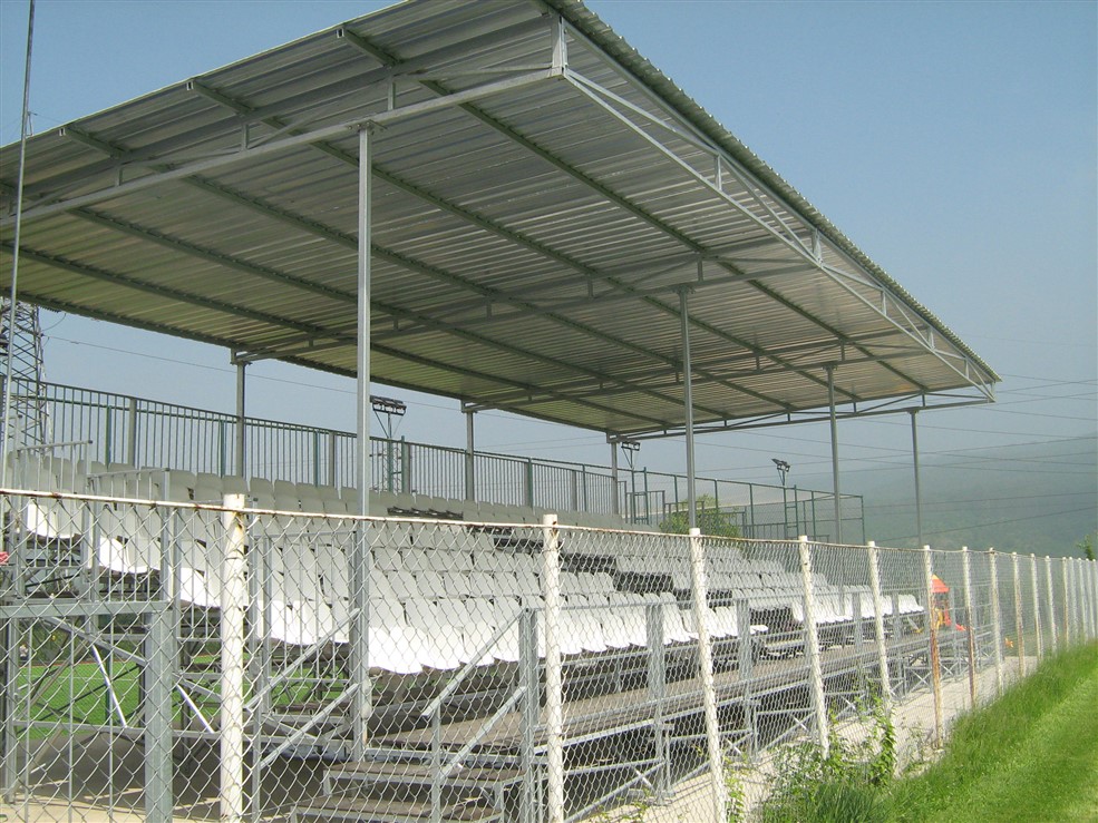 Bolu Kaynaşlı Çatılı Portatif Tribün